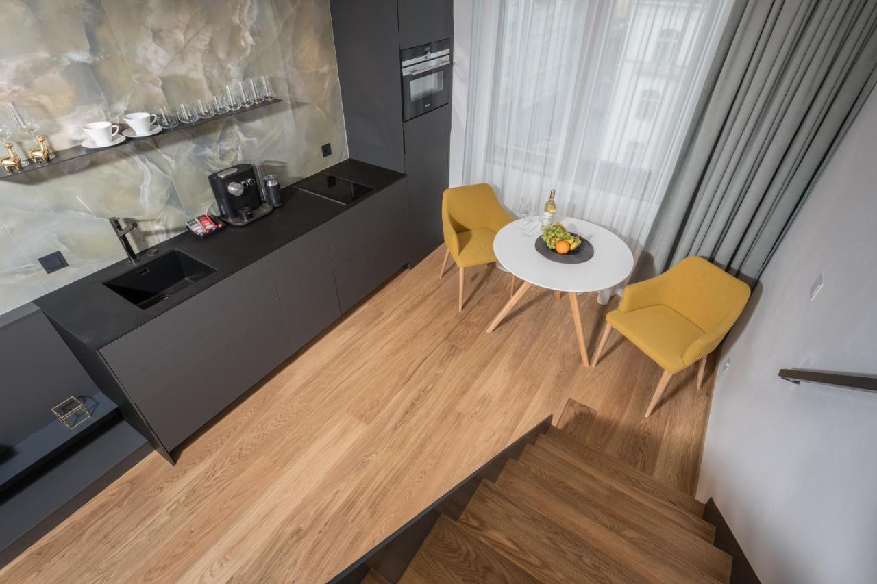 Fully Renovated Stylish Duplex In A Convenient Location Apartment Prague Luaran gambar