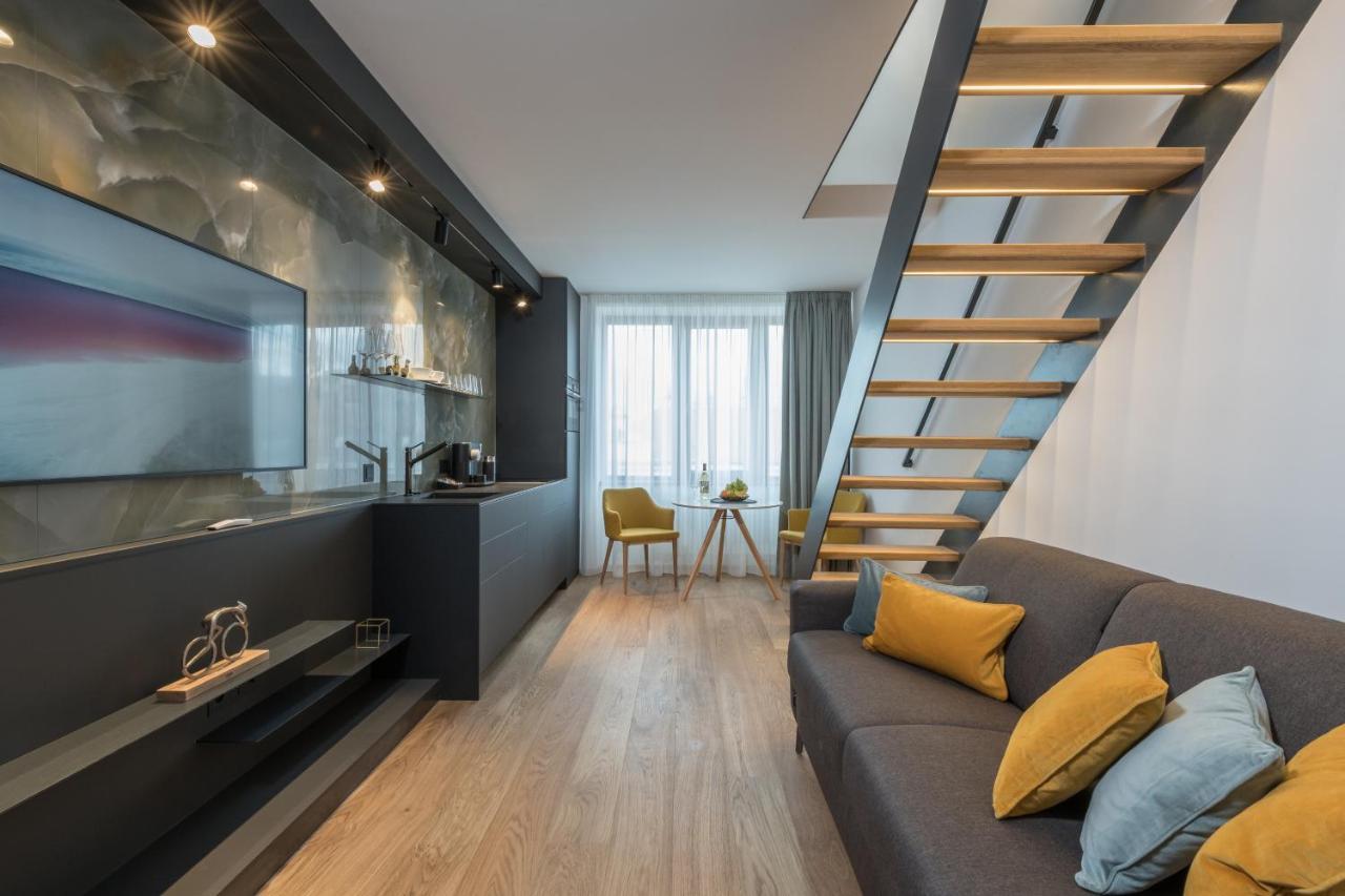 Fully Renovated Stylish Duplex In A Convenient Location Apartment Prague Luaran gambar